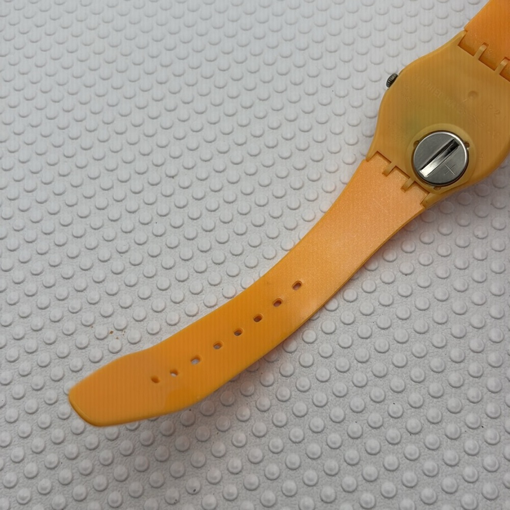 Swatch Watch - GJ132 - FLAKY YELLOW - Picture 9 of 10